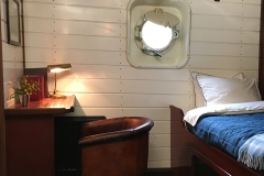Single-cabin-208
